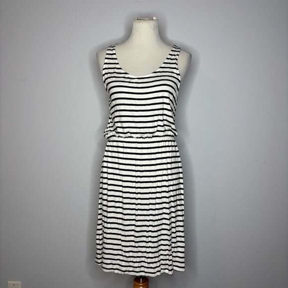 H&M- White & Black Striped Dress with Waist Cinch - Picture 1 of 4